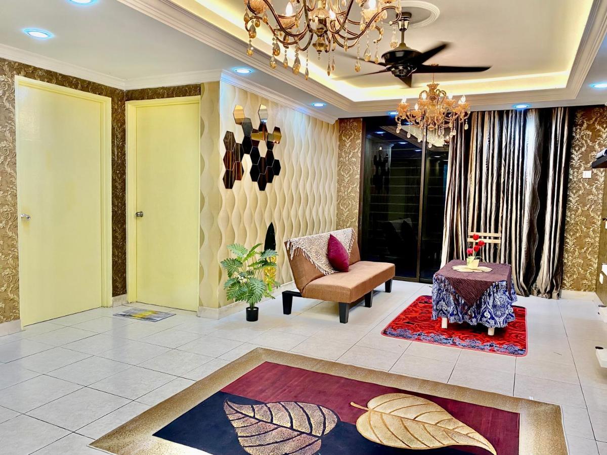 Putravilla Condominium Lovely & Spacious With Public Pool Kampong Kerdas المظهر الخارجي الصورة