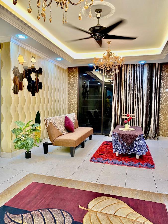 Putravilla Condominium Lovely & Spacious With Public Pool Kampong Kerdas المظهر الخارجي الصورة